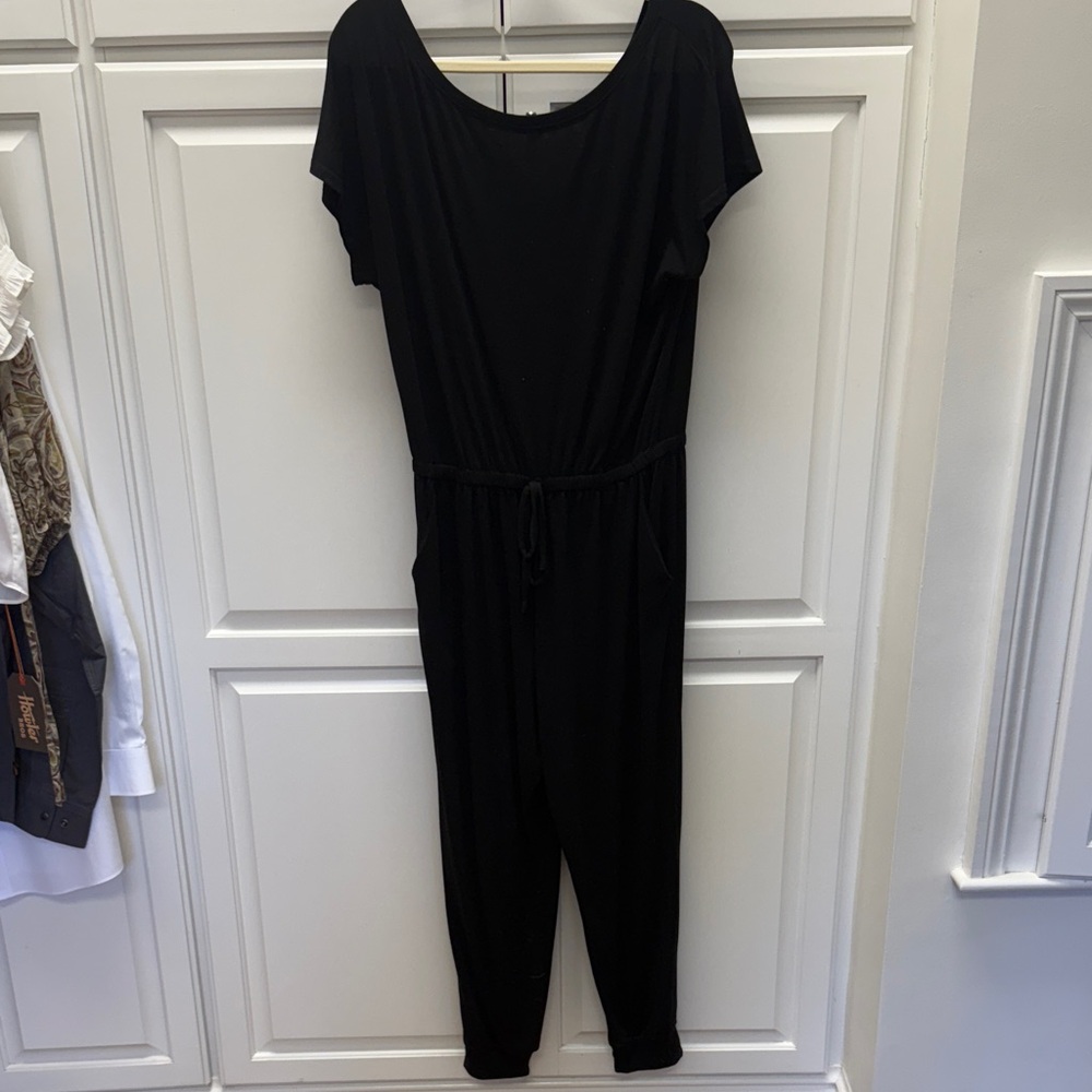 Chic Black Jumpsuit with Drawstring Waist